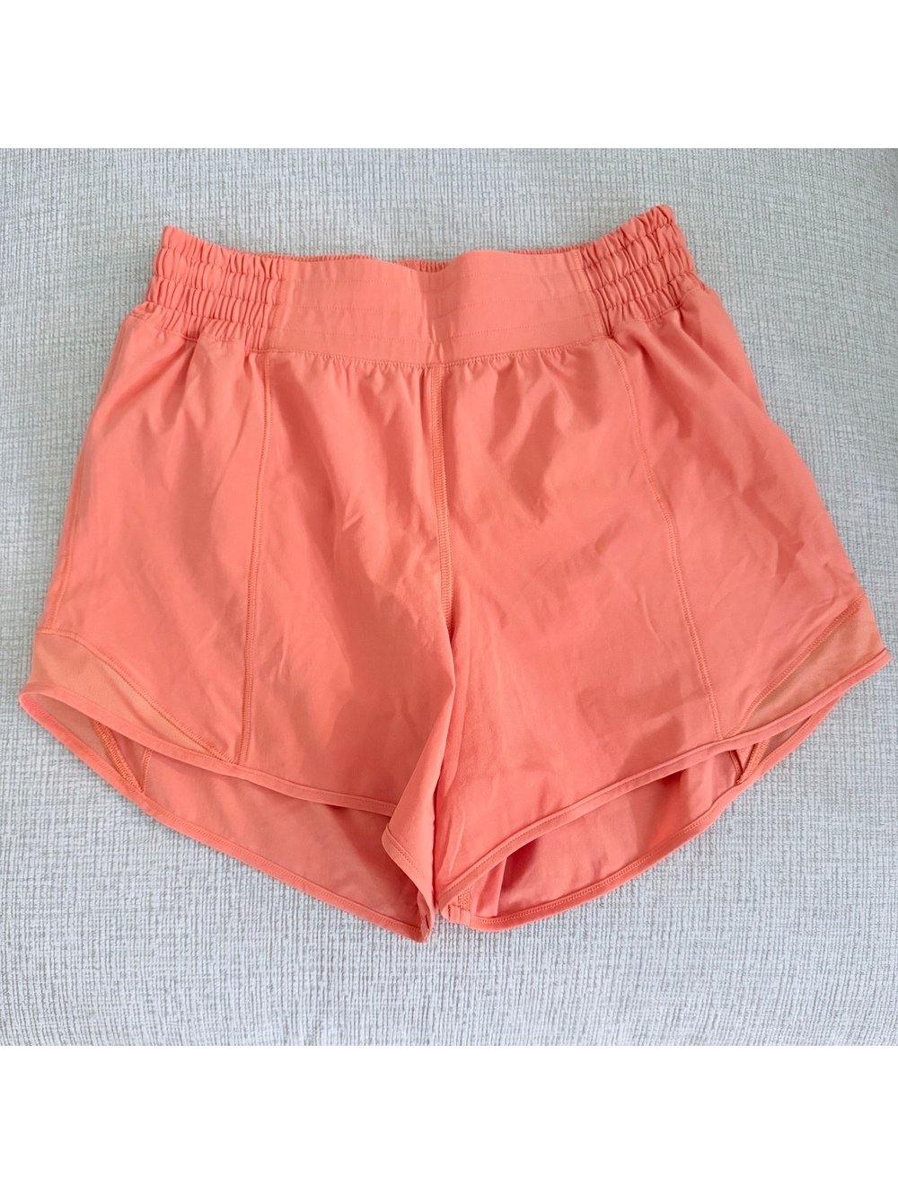 Lululemon hotty hot high rise lined shorts 4”